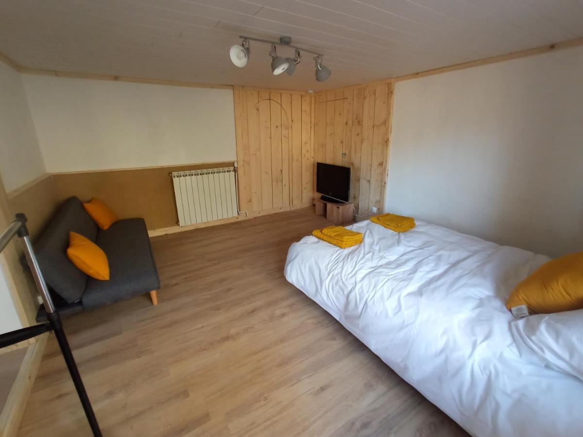 Studio Meuble Proche Des Thermes Cransac Екстер'єр фото